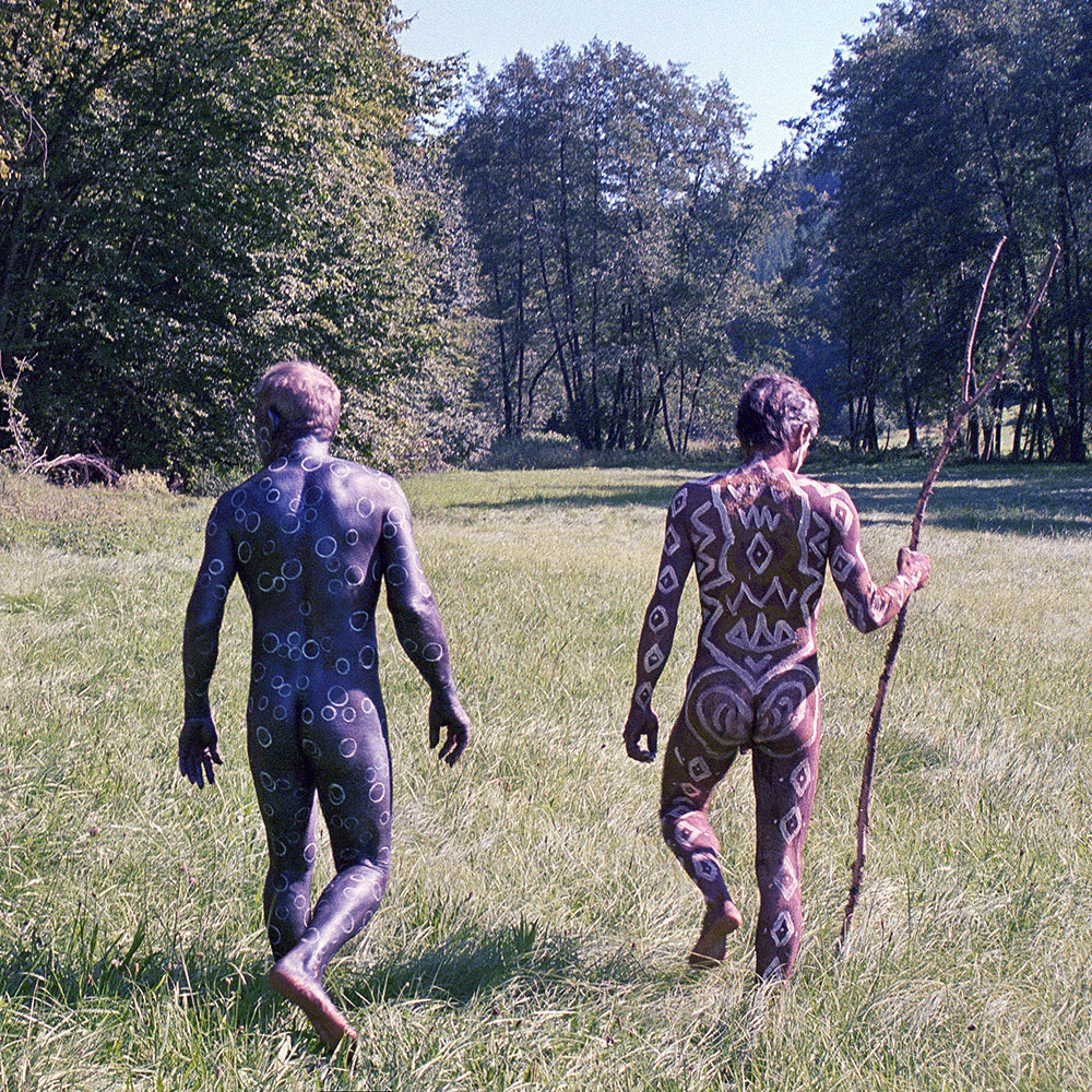 FKK - Bemalte Männer, nackt und frei in der Natur, Schondratal - Bodypainting, Körperbemalung, Körpermalerei